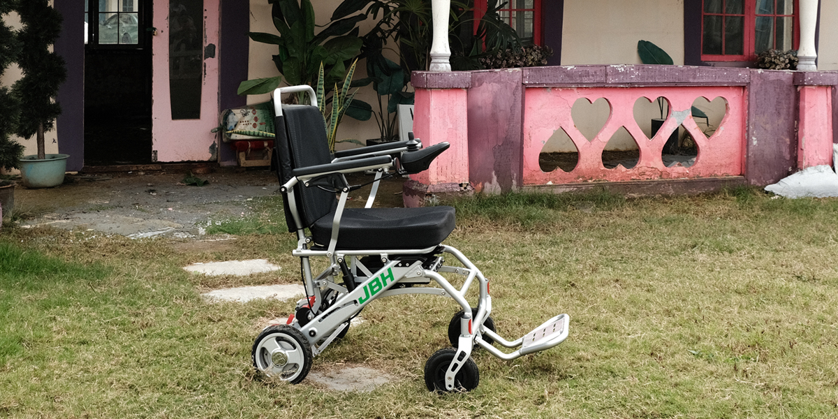 How to choose Electric Wheelchair كيفية اختيار كرسي متحرك كهربائي