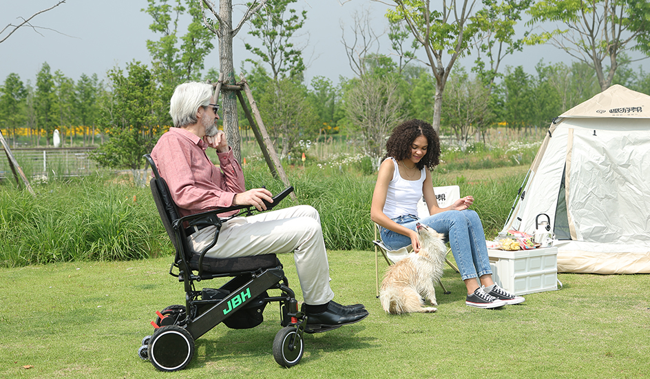 الكراسي المتحركة الكهربائية