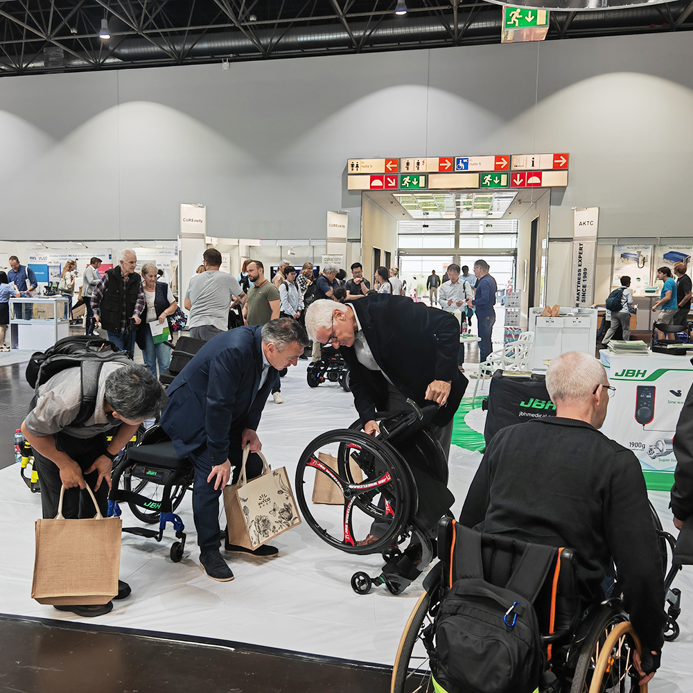 JBH كرسي متحرك كهربائي