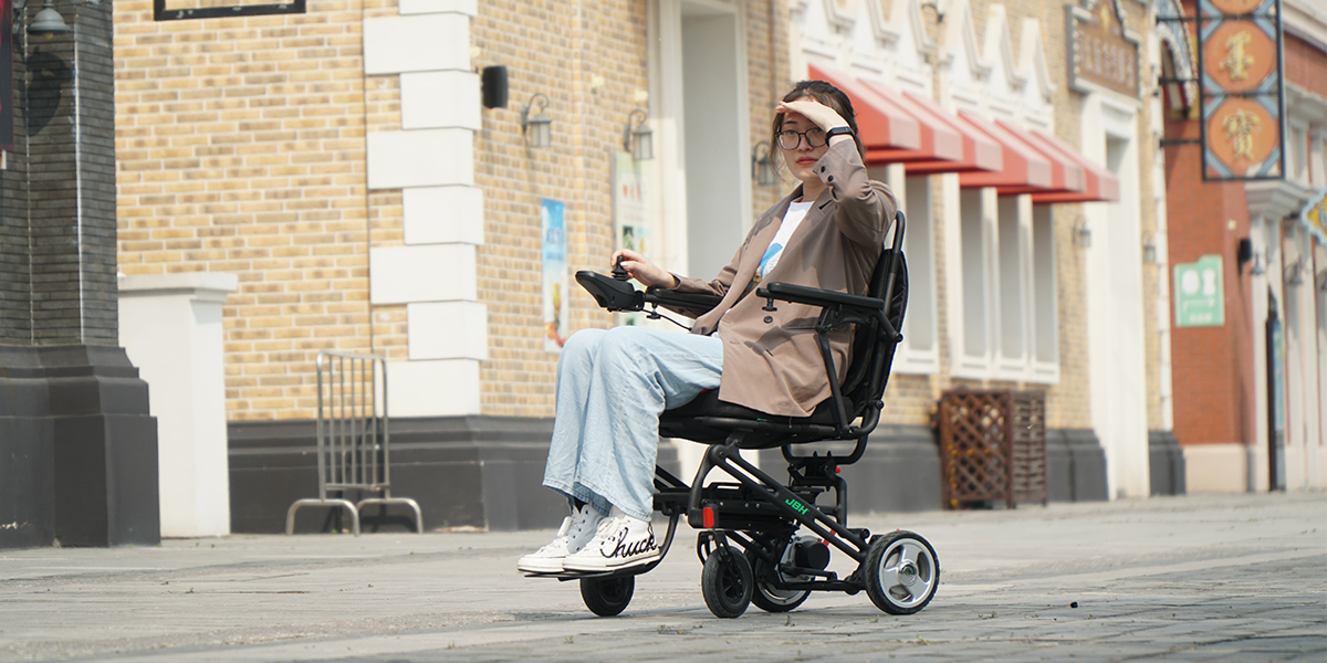 كراسي الألياف الكربونية